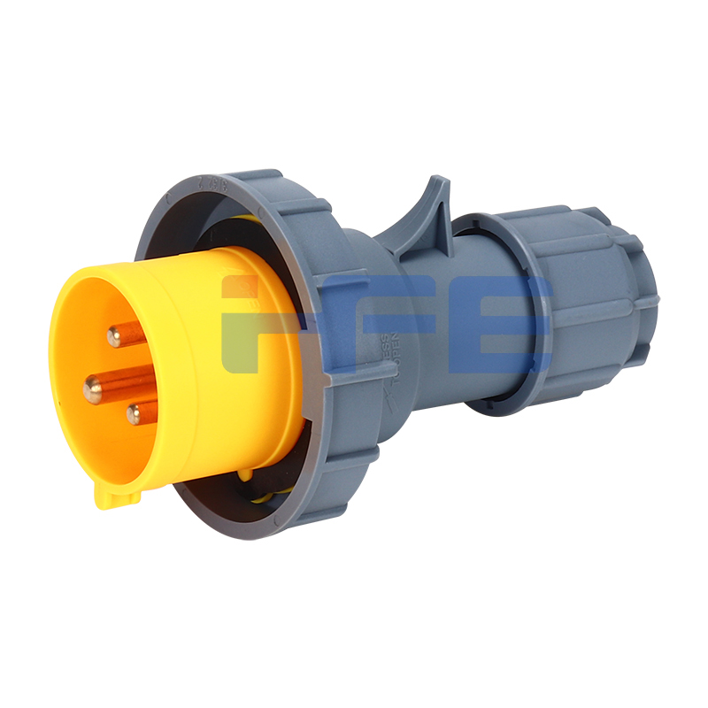 0232-4 IP67 32A 3P