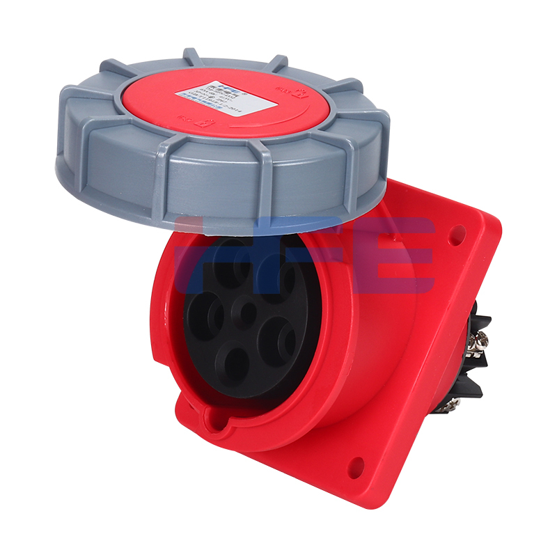 4352 IP67 63A 5P